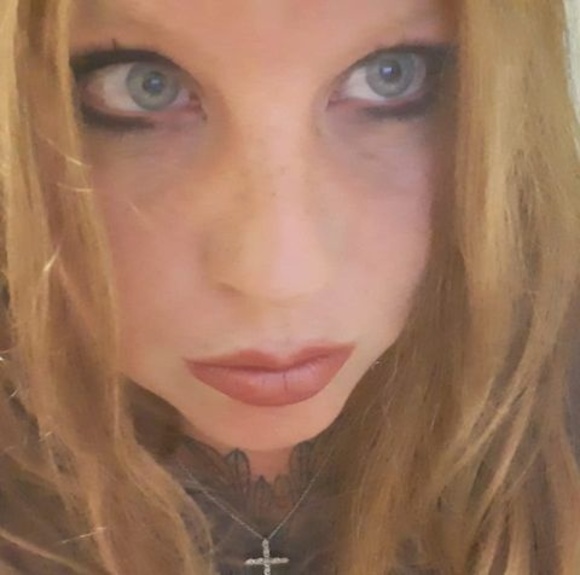 Meet your Posher, Ashley - Picture 1 of 1